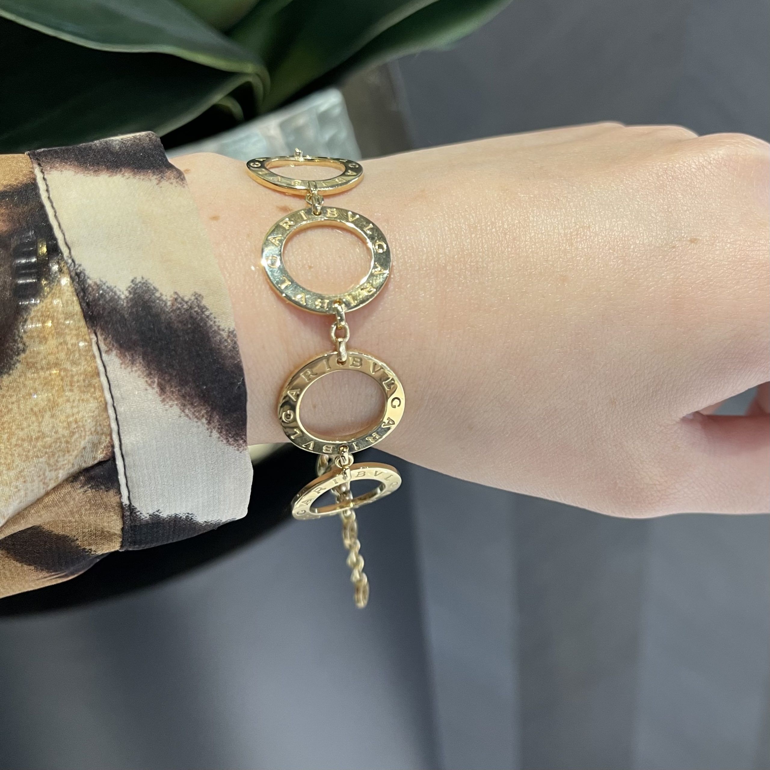 大人女性の Signature Bvlgari 6 Gold Yellow 18k In Bracelet Circle アクセサリー